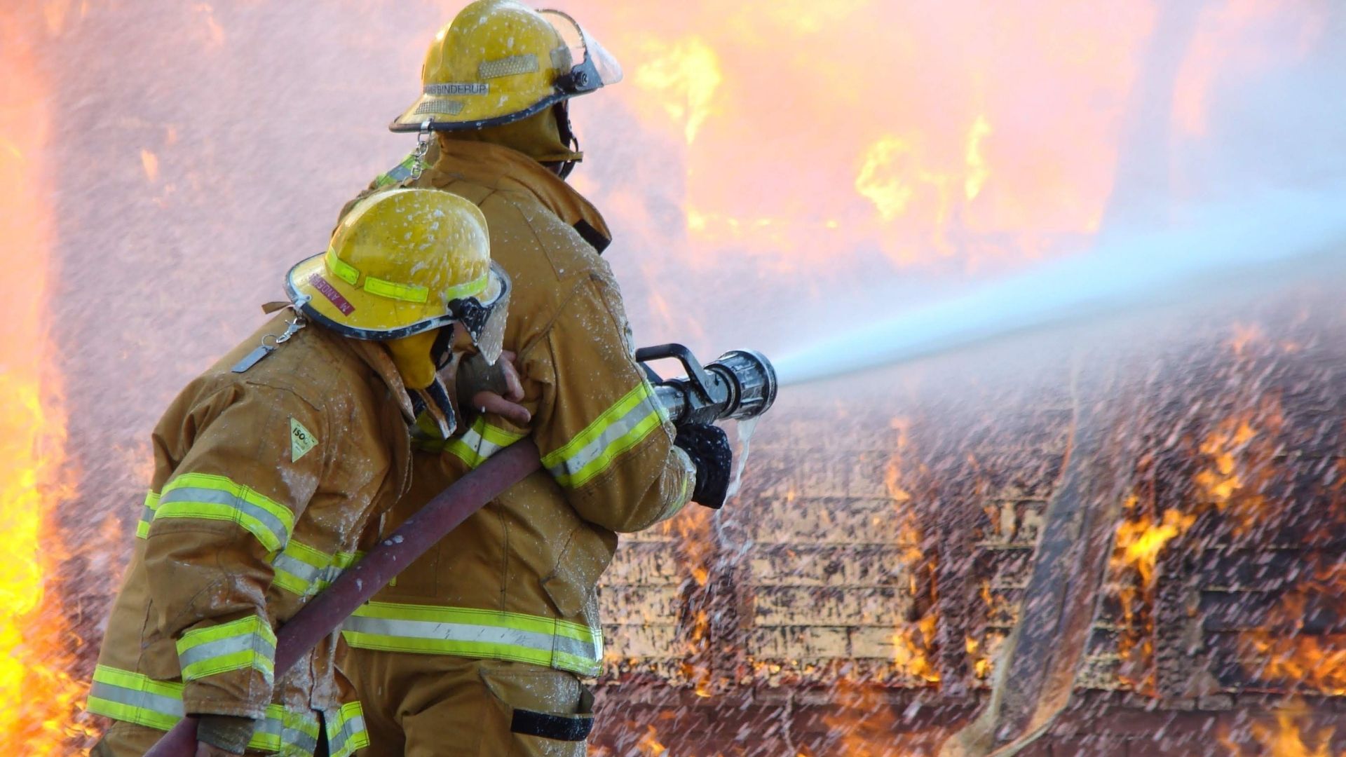 Operator Pemadam Kebakaran